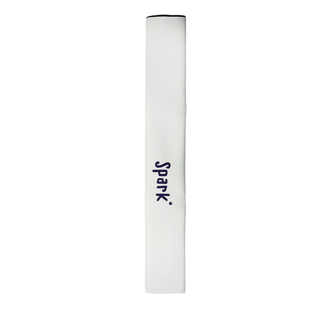 Spark Adult Grip White/Spark Logo - Fits All Sticks